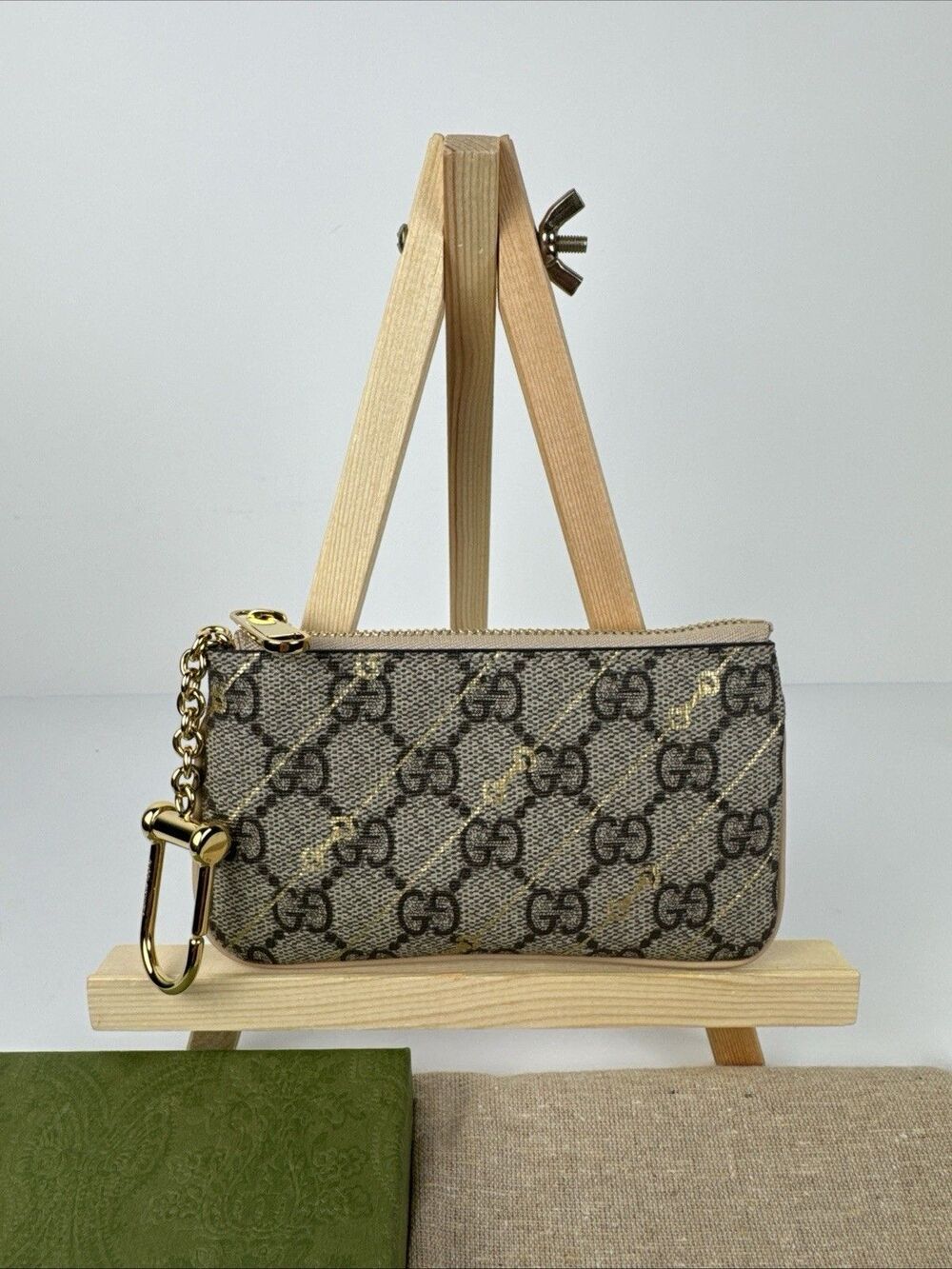 Gucci Coin Case GG with Gold Pattern Women - Picture 3 of 16